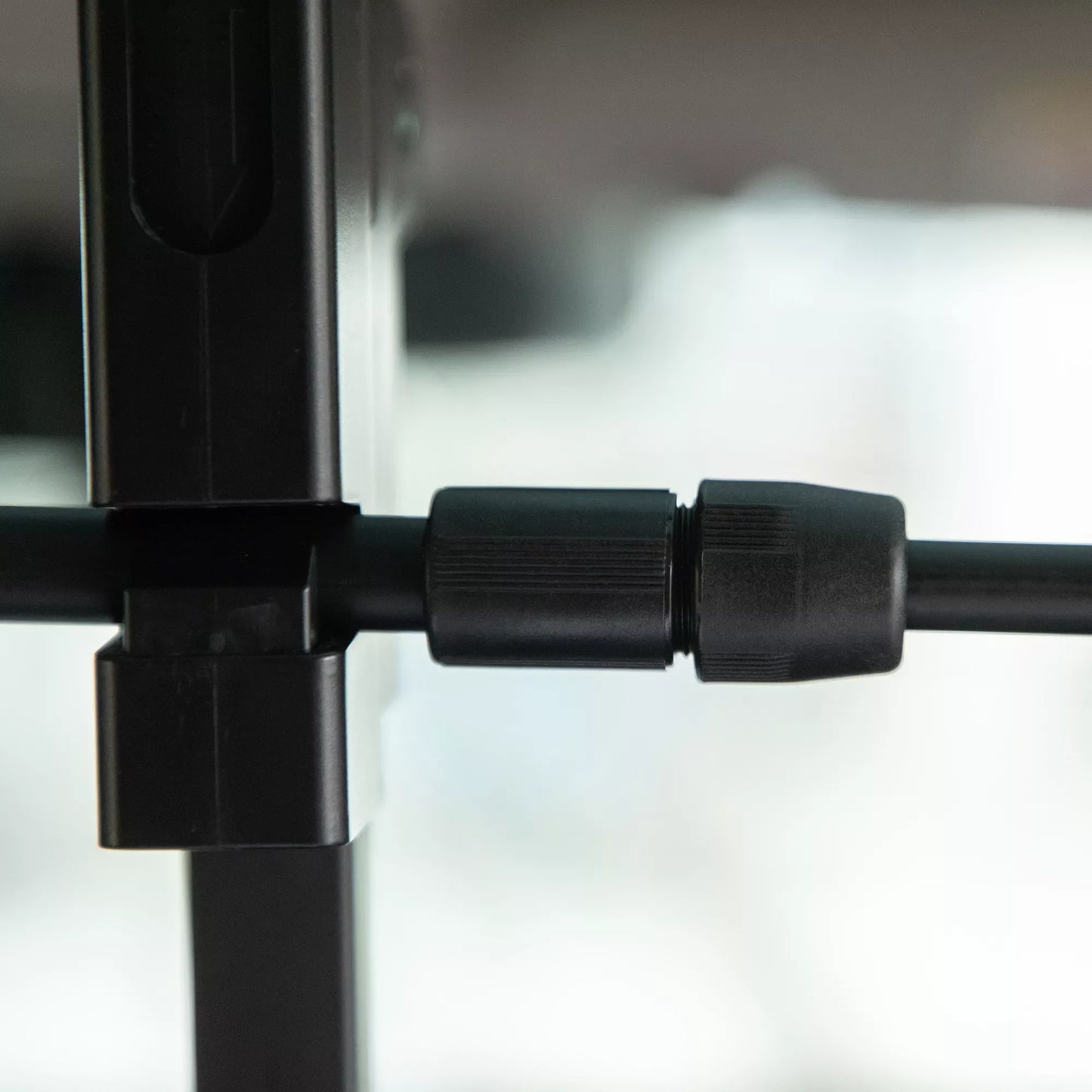 Suņu aizsargs automašīnas bagāžniekam, viegli uzstādāms, izturīgs un izmēru ziņā stabils, tērauds, 150 x 9 x 124 cm