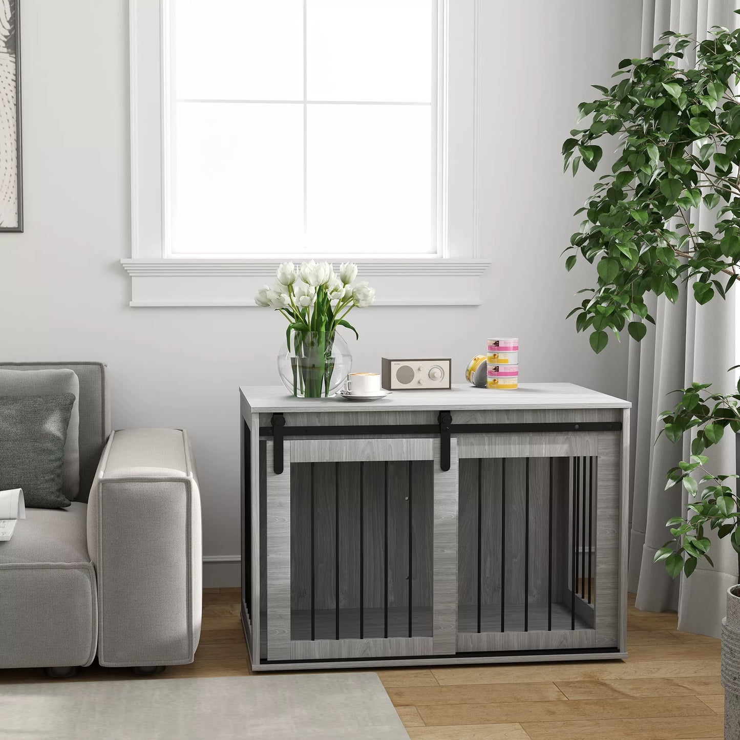 Suņu transportēšanas kaste ar bīdāmām durvīm, ventilāciju, izgatavota no skaidu plātnes un tērauda, 98 x 58 x 61 cm, pelēka