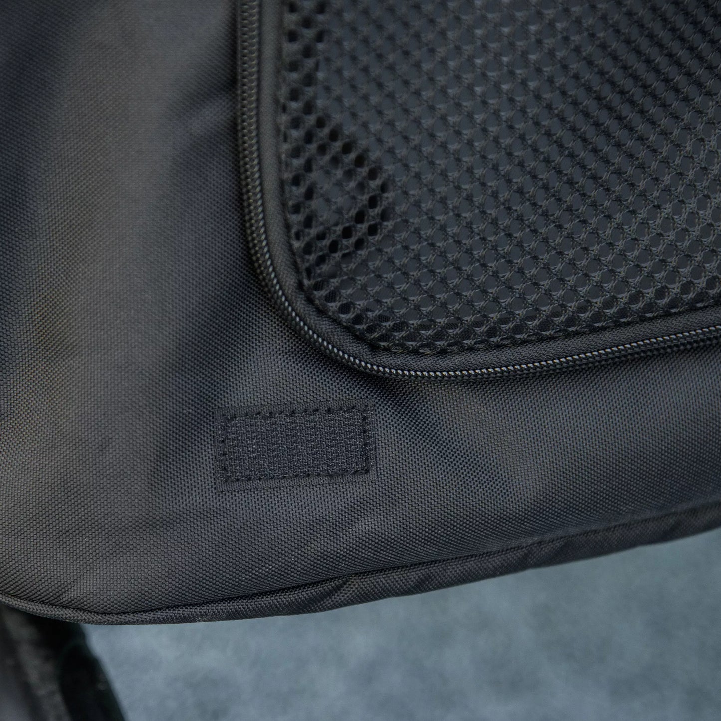 Suņu ratiņi ar spilvenu, 3 sānu kabatas, salokāmi, 102 cm x 62 cm x 105 cm, melni