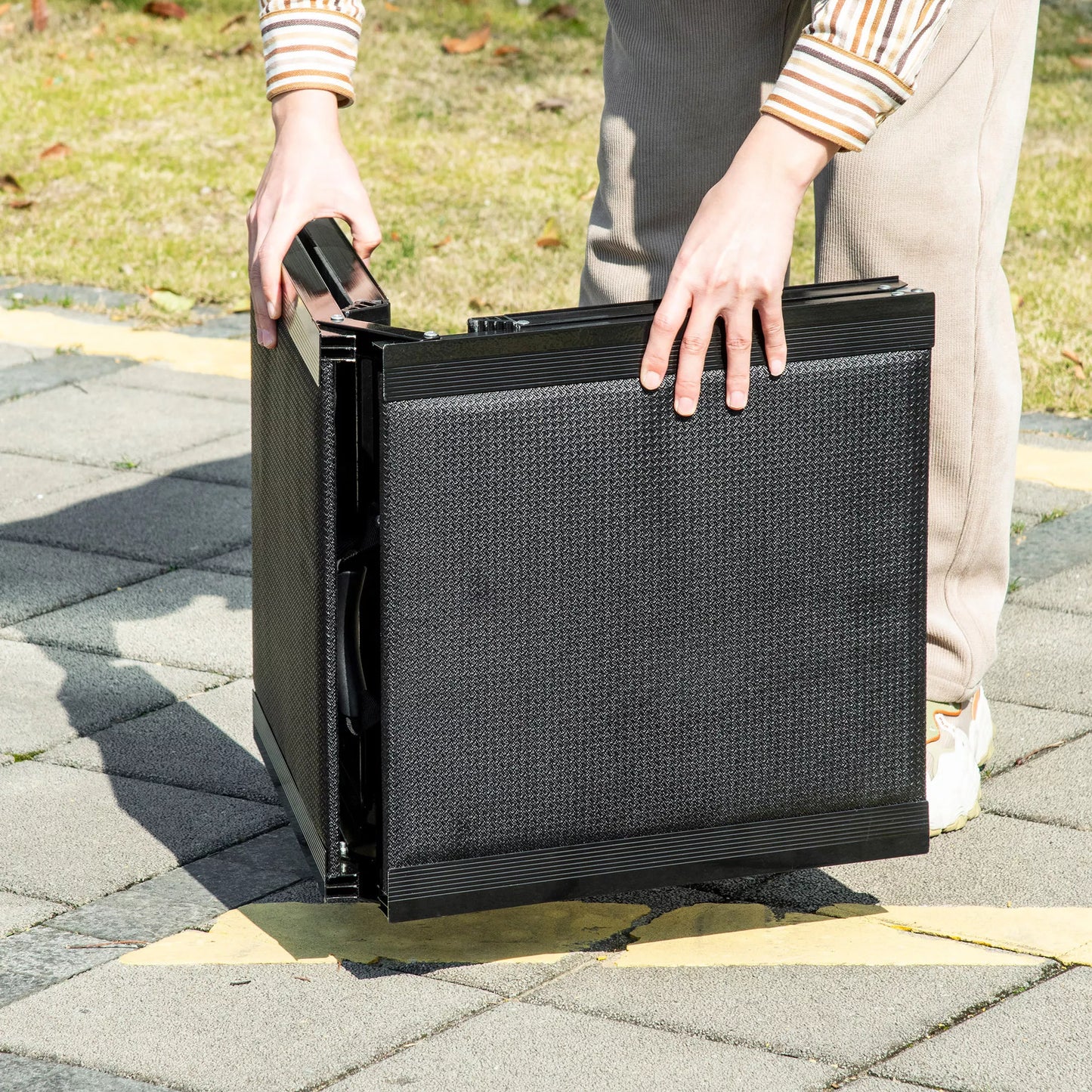 Salokāma neslīdoša rampa dzīvniekiem, suņiem līdz 40 kg, 158 cm x 43,5 cm x 2,5 cm, melna