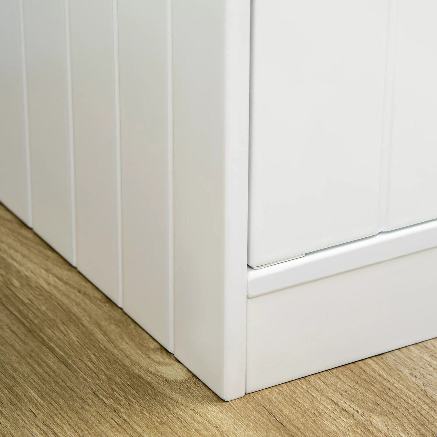 Suņu barības stacija, 2 nerūsējošā tērauda bļodas, 44 litru skapīša nodalījums, magnētiskās durvis, balta, 60x30x35,5 cm