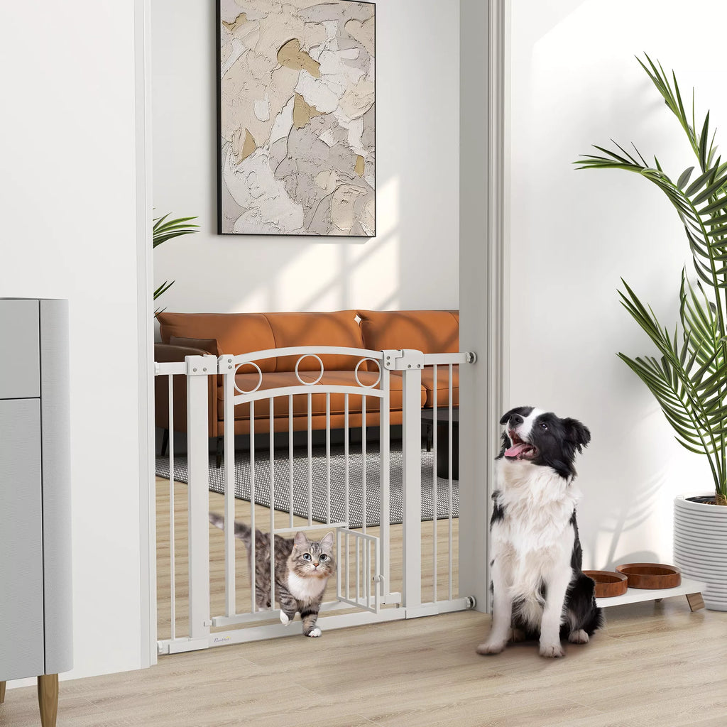 Mājdzīvnieku vārtiņi, 77 cm kāpņu vārtiņi, regulējams platums 76-104 cm, ar kaķu durvīm, kāpnēm un durvju ailēm, balti