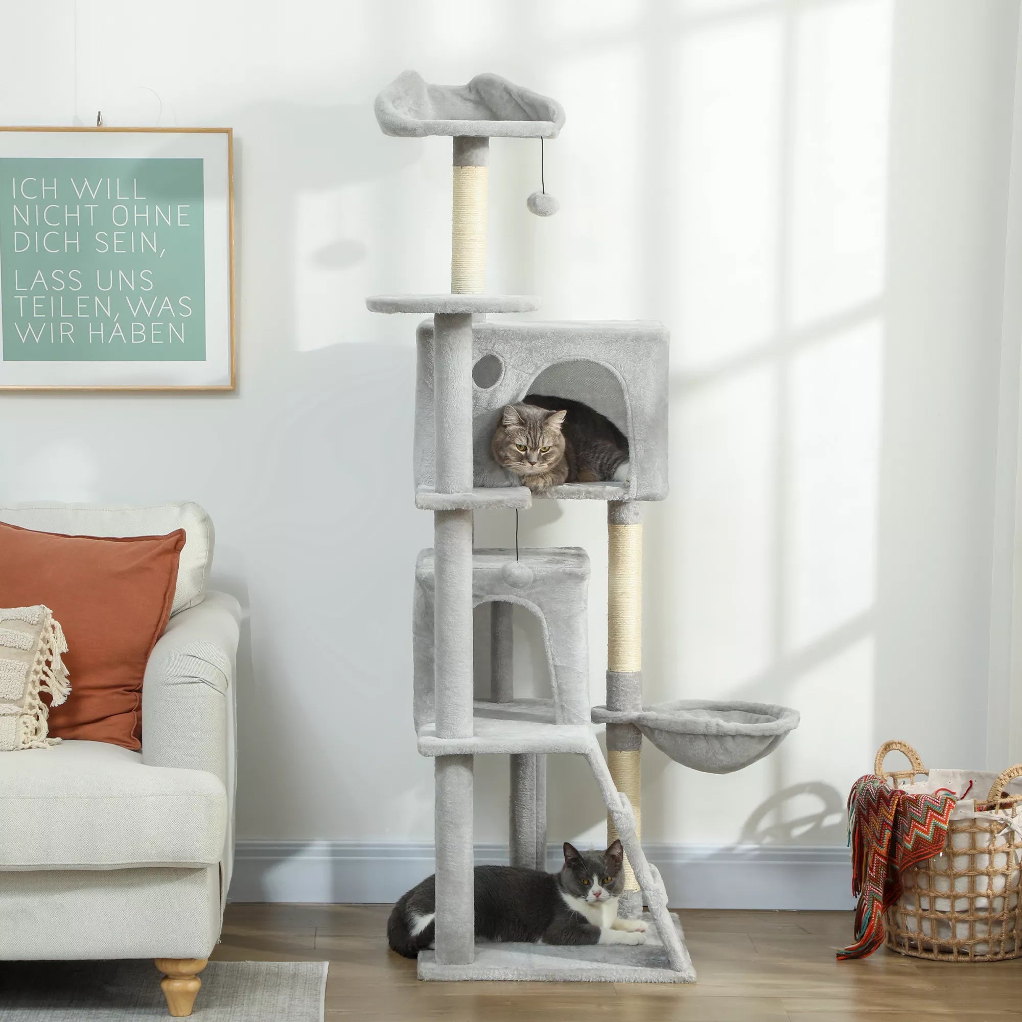 160 cm kaķu skrāpējamais stabs, vairāki līmeņi, sizala skrāpējamie stabi, alas, plīša platformas, šūpuļtīkls, pakāpieni, rotaļu bumbiņas