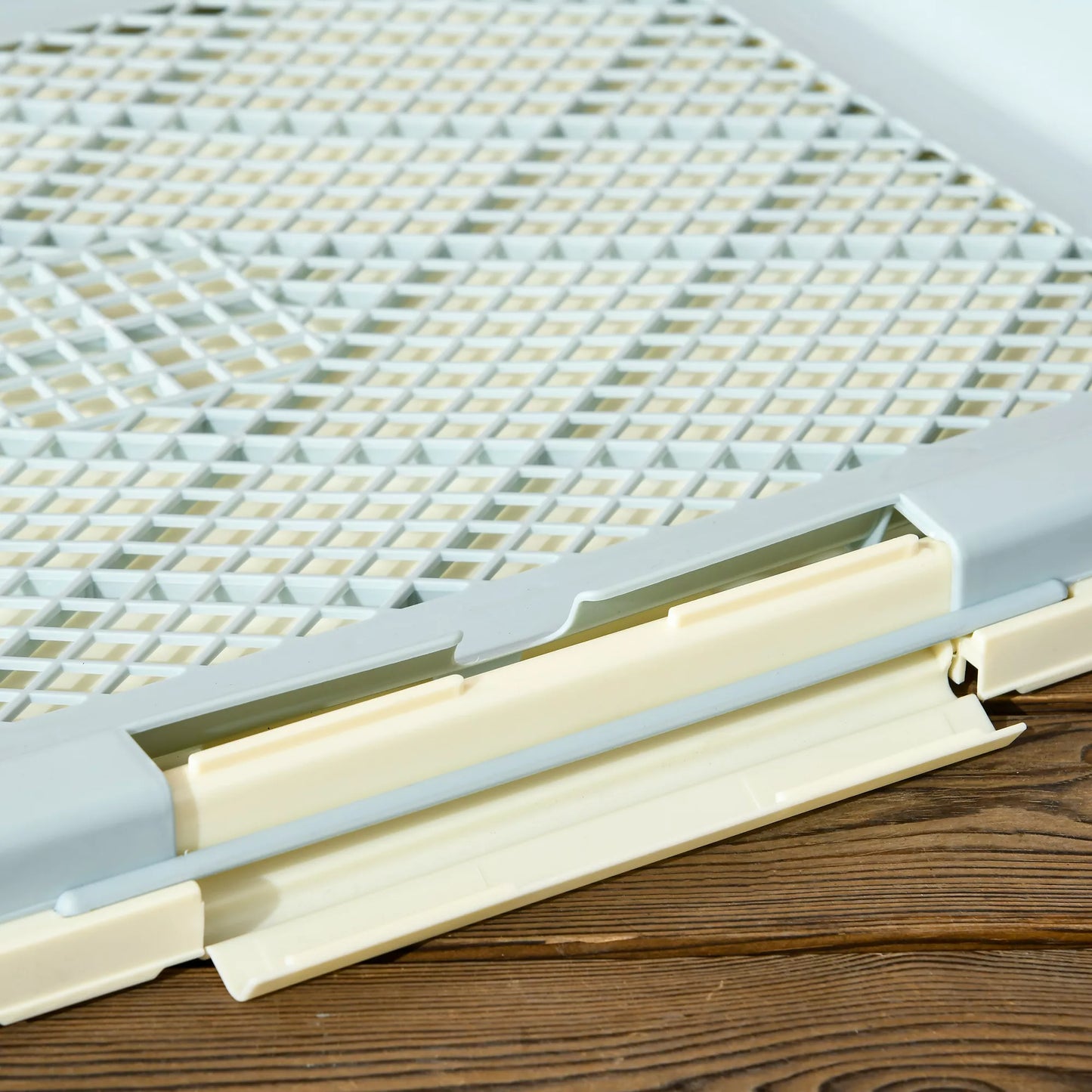 Suņu tualete, kucēnu tualete, 2 slāņi, mākslīgā zāle, atkārtoti lietojama, 63 x 48,5 x 6 cm, zaļa + balta