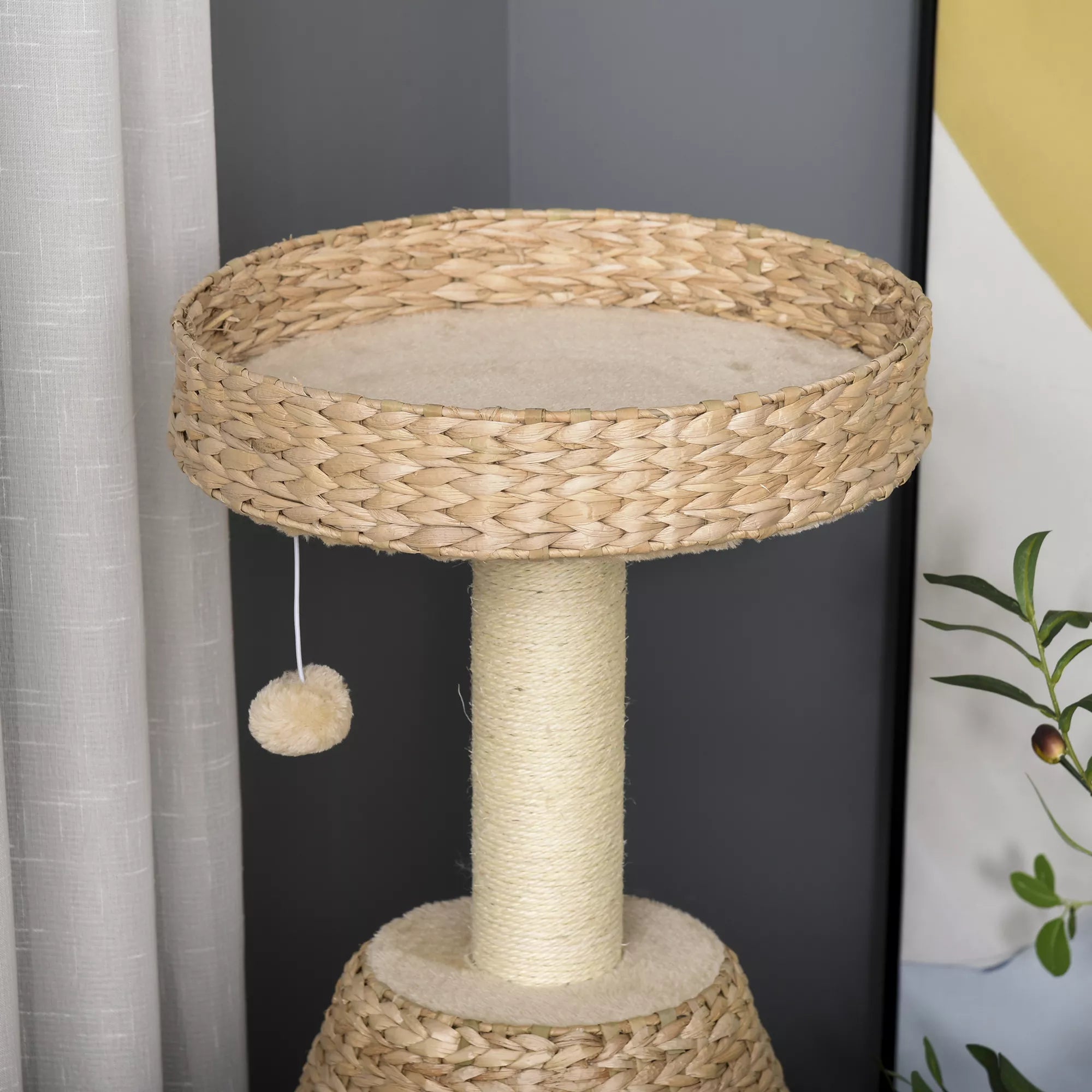 Kaķu koks, kaķu skrāpēšanas stabs, mēbele ar kaķu alu, bumbiņu rotaļlieta, sizala audums, mīksts plīšs, augstums 82,5 cm, dzeltens