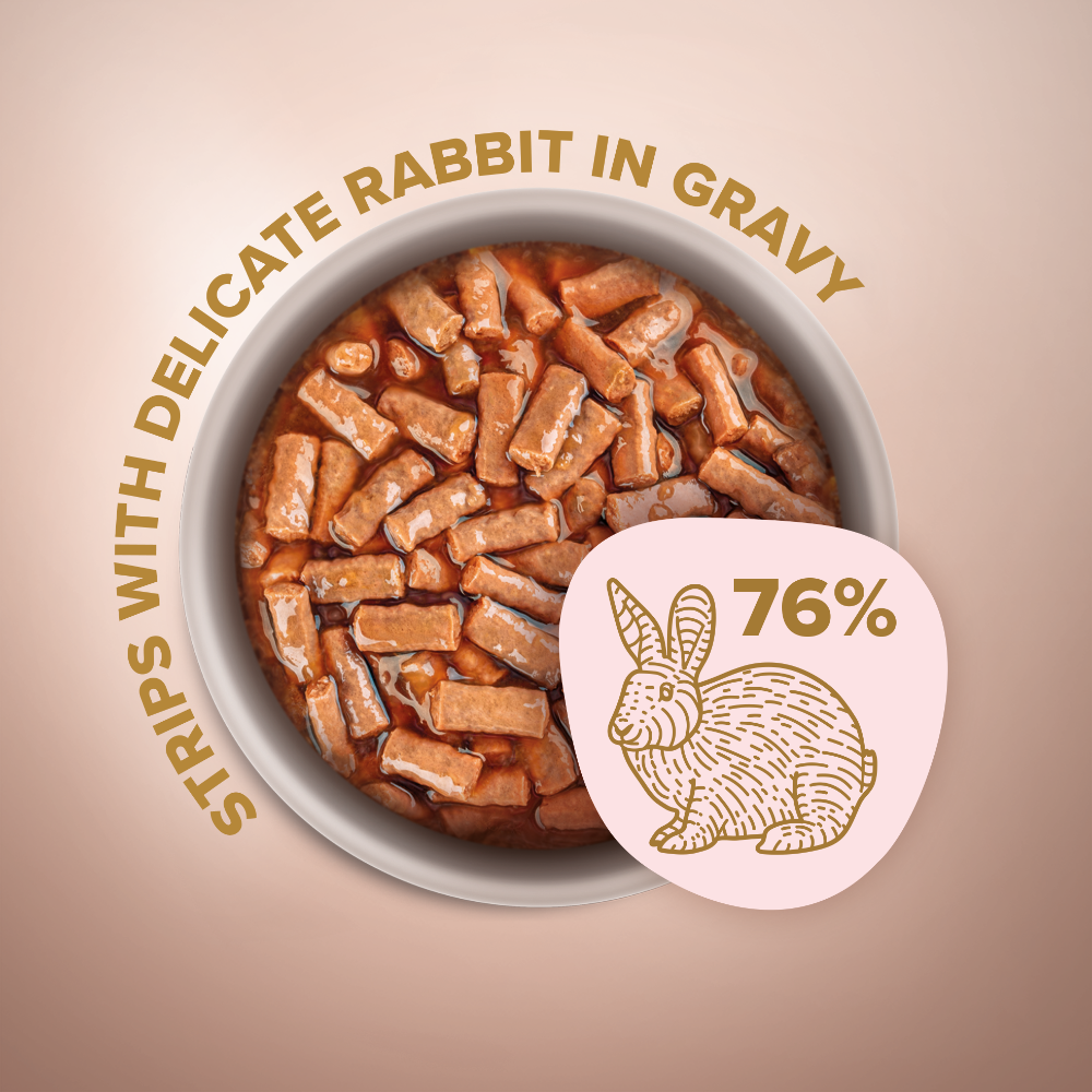 CLUB 4 PAWS Premium juostelės suaugusioms katėms su triušiena padaže 76% triušienos