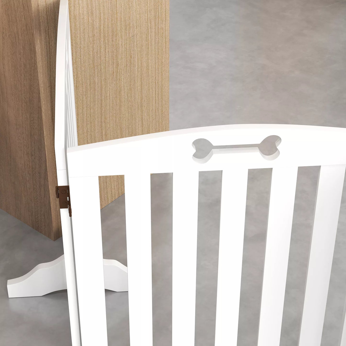 Laisvai pastatomi šunų varteliai su atraminėmis kojelėmis, skirti durų angoms, koridoriui, laiptams, 207,5x30x61 cm, baltos spalvos.