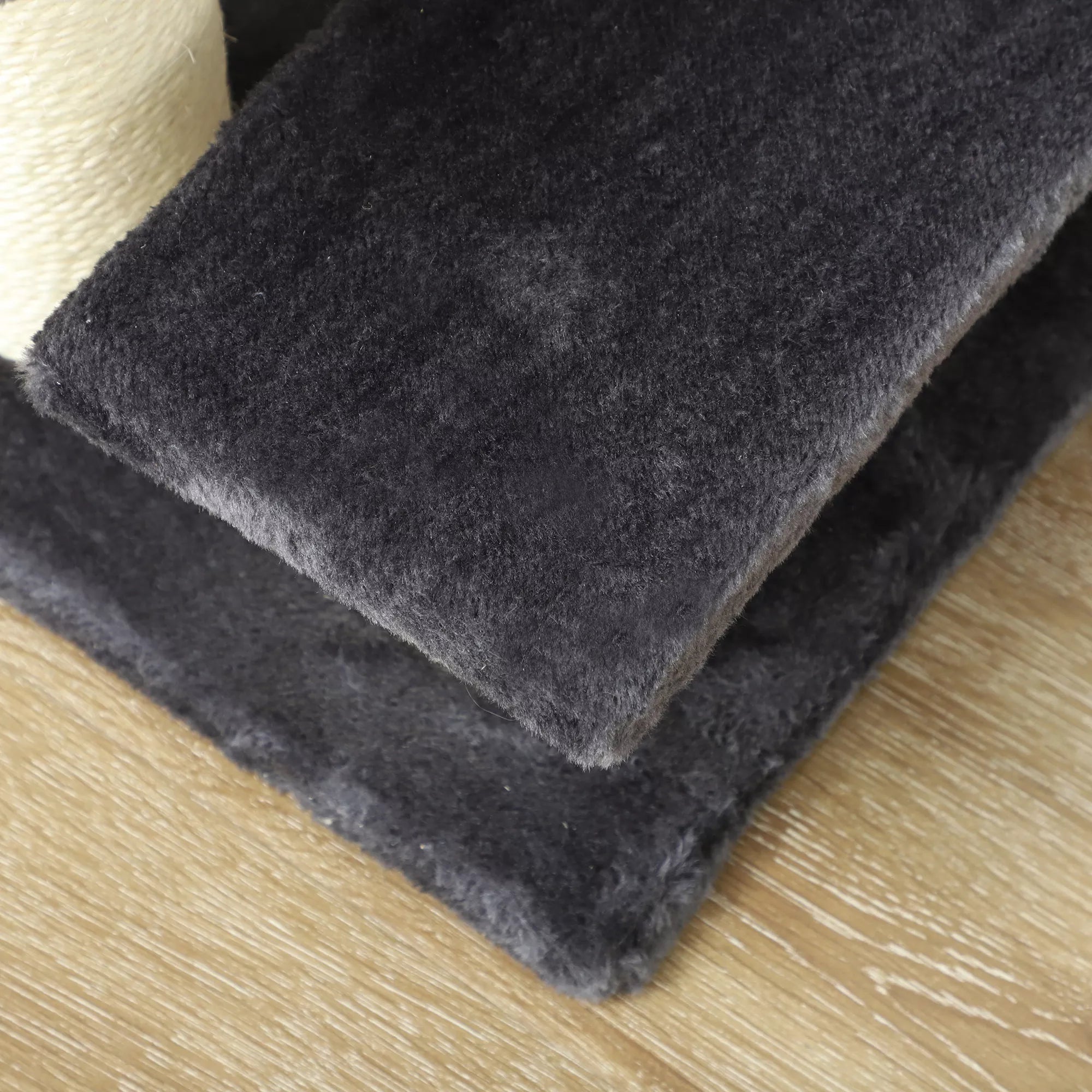 Suņu kāpnes ar 4 pakāpieniem, 59 cm augstas, mājdzīvnieku pakāpieni kaķiem un suņiem, suņu rampa, kaķu pakāpieni, iekāpšanas palīglīdzeklis gultai, dīvāns, kušete, pelēka