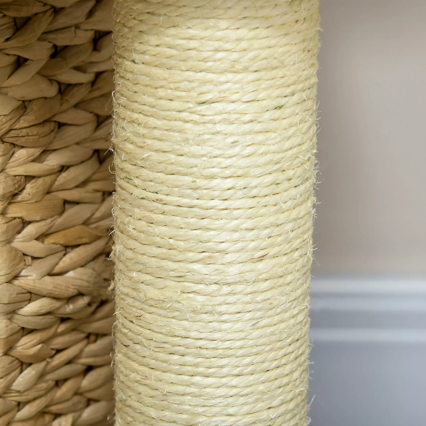 Cat scratching post with cat bed, resting platform, play ball, 45x40x74cm, beige