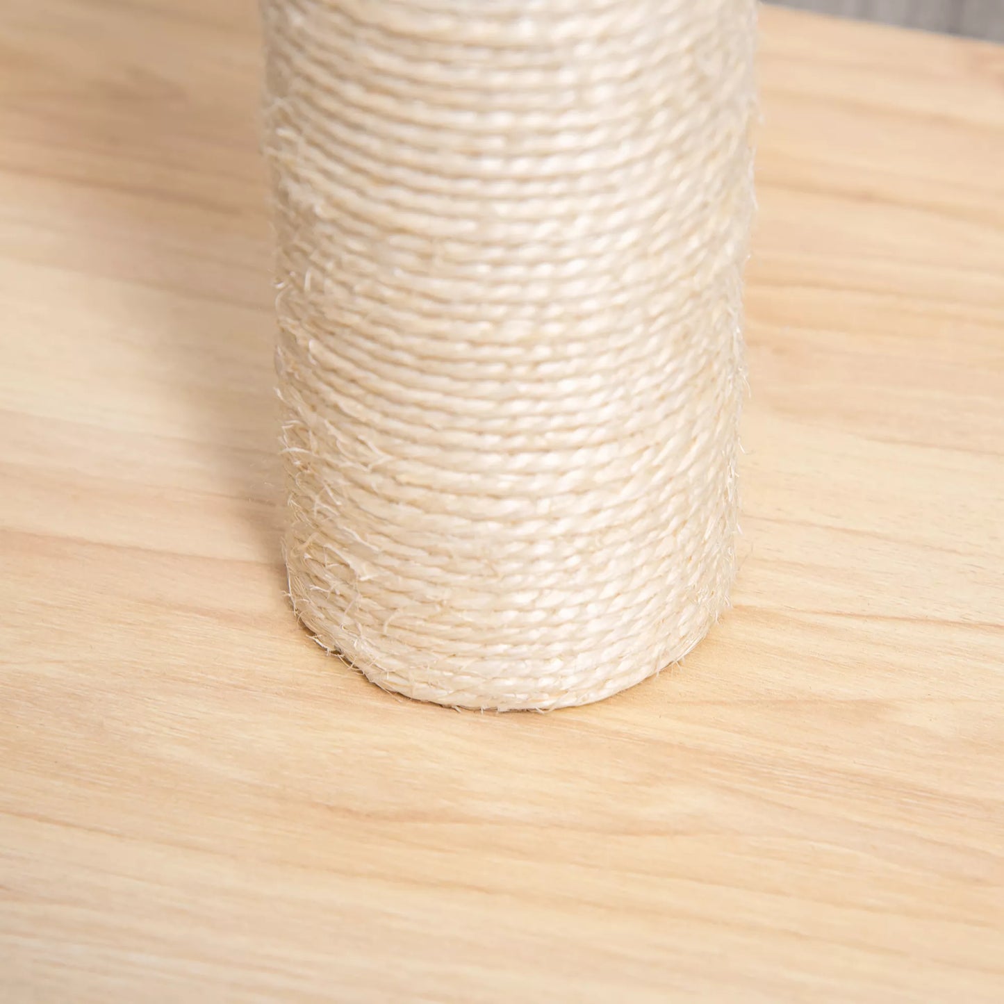 Kaķu skrāpējamais stabs, sizala skrāpējamais stabs, stabils kaķu skrāpējamais stabs, kaķu skrāpējamā rotaļlieta ar bumbu, 60 cm, skaidu plāksne, bēšs sizala + ozols, 34 x 34 x 60 cm