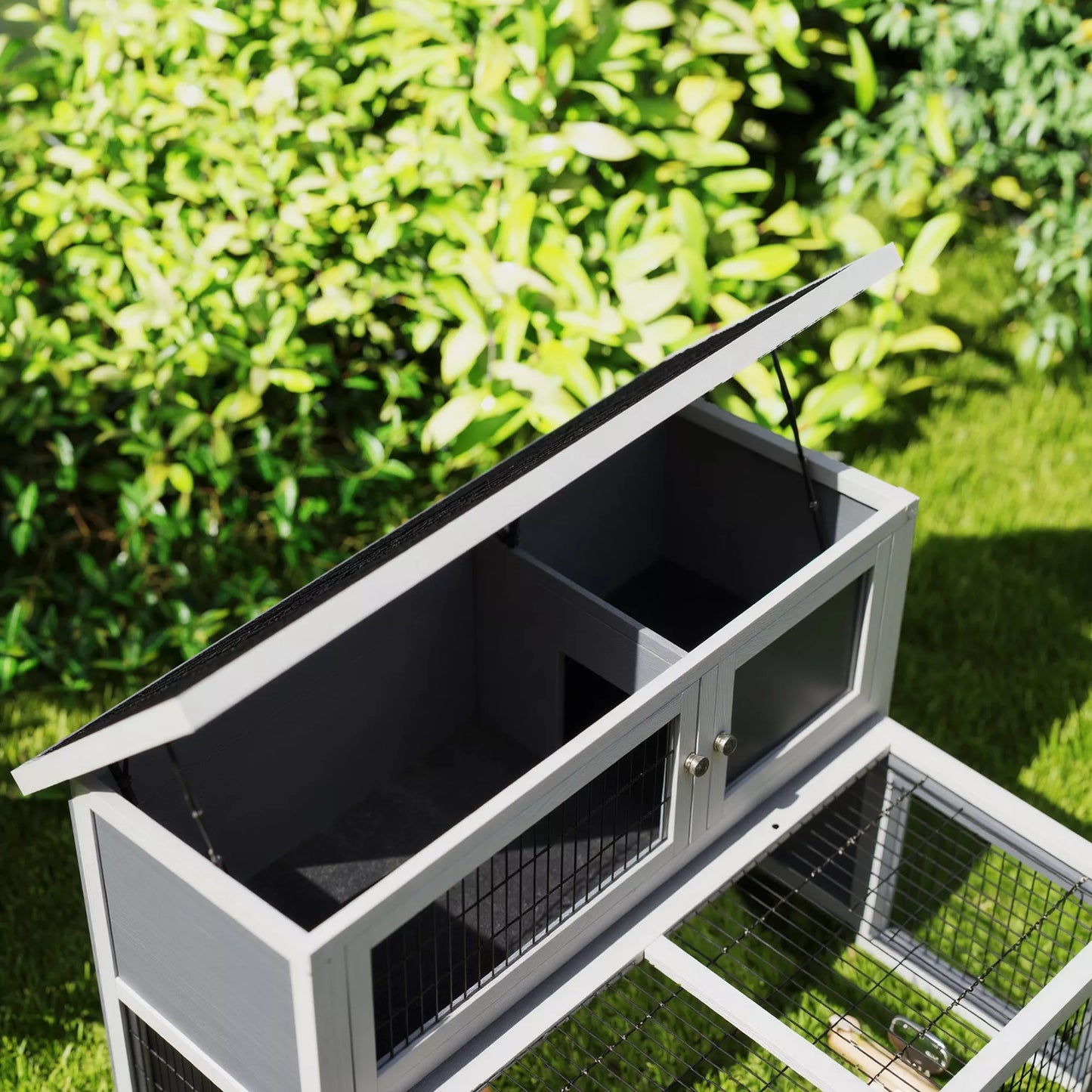 Triušidė 2 aukštų su atlenkiamu stogu, triušių namelis iš medžio masyvo, atsparus žiemai, dviejų aukštų namelis 122x95x93,5 cm Pilka