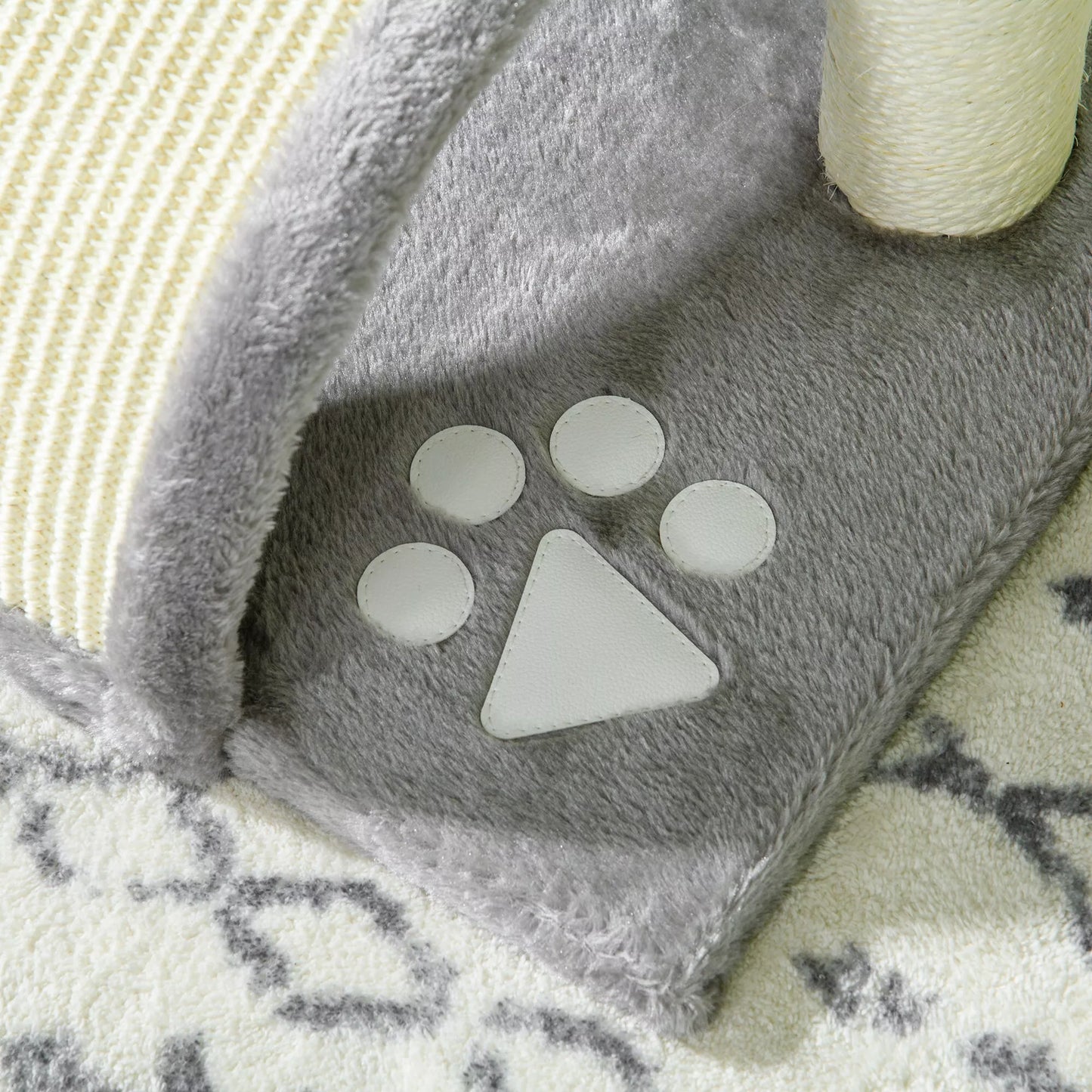 Kaķu māja 46 cm Mazs kaķu tornis ar gultu, rotaļu bumbu, sizala virvi, paceltu platformu, kaķu skrāpējamo kasti, kāpšanas koku, kaķiem līdz 4 kg, pelēks